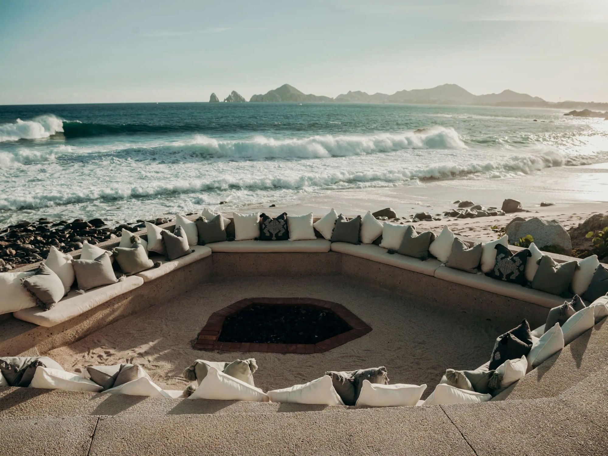 The Cape Thompson Hotel