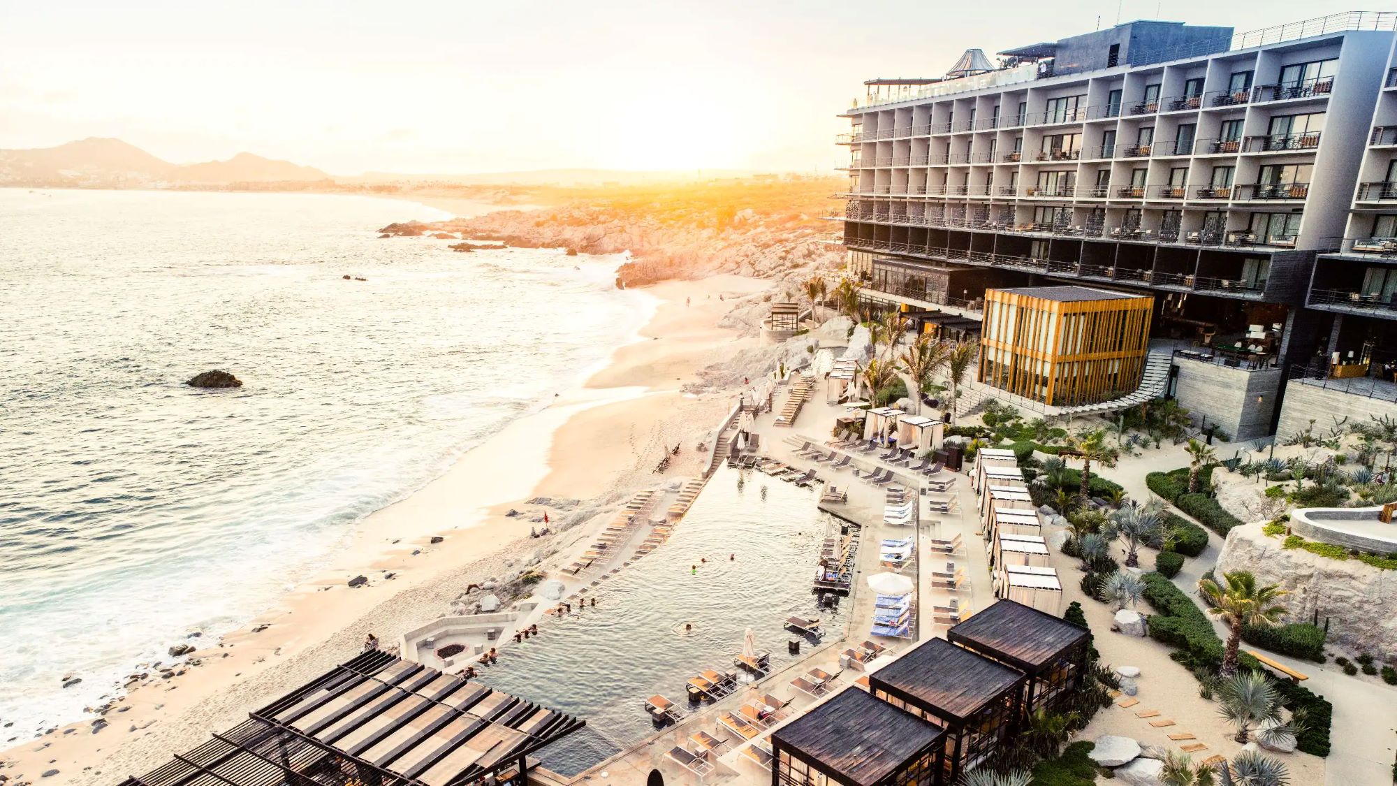 The Cape Thompson Hotel